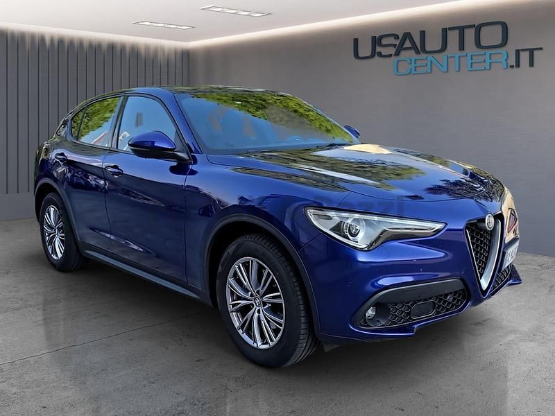 Usata Alfa Romeo Stelvio Business 190 CV (139 kW) 2022 Blu SUV
