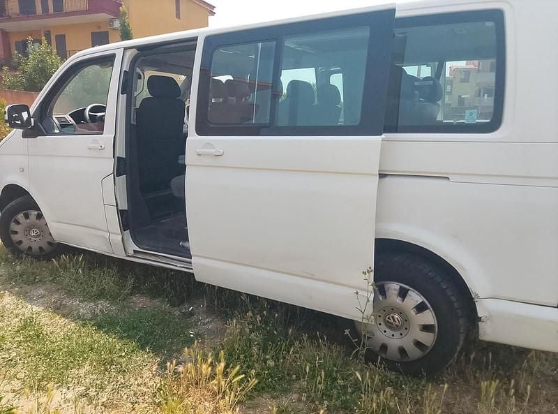 Usata VW T5 Comfortline 130 CV (95 kW) 2007 Bianco Furgone