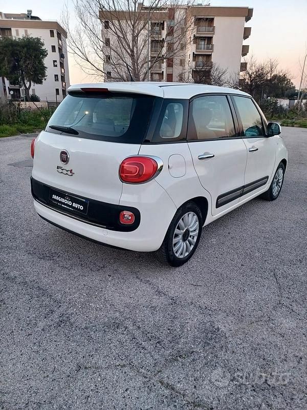 Usata Fiat 500L Business 95 CV (69 kW) 2017 Bianco Monovolume