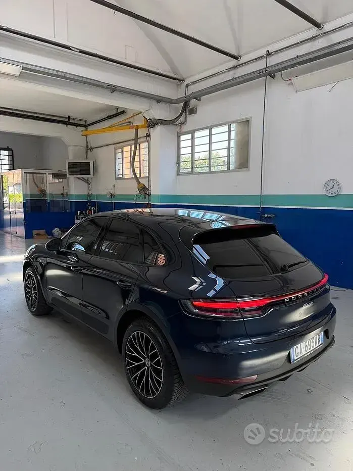 Usata Porsche Macan 245 CV (180 kW) 2020 Blu SUV