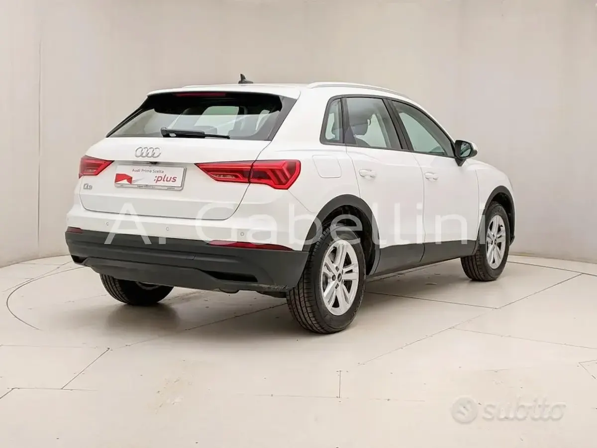 Usata Audi Q3 Business 245 CV (180 kW) 2024 Bianco SUV