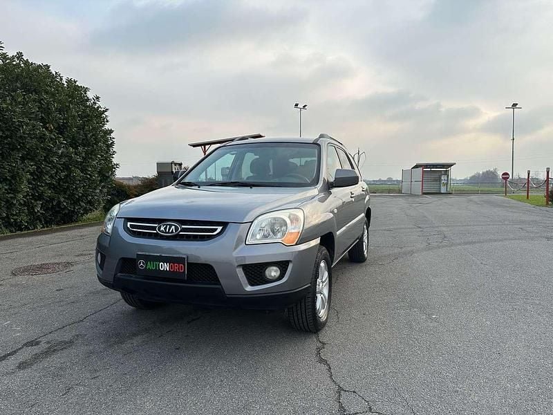 Grigio Usata 2008 Kia Sportage Active SUV | 4499 € (Buon prezzo) - Immagine 1/4