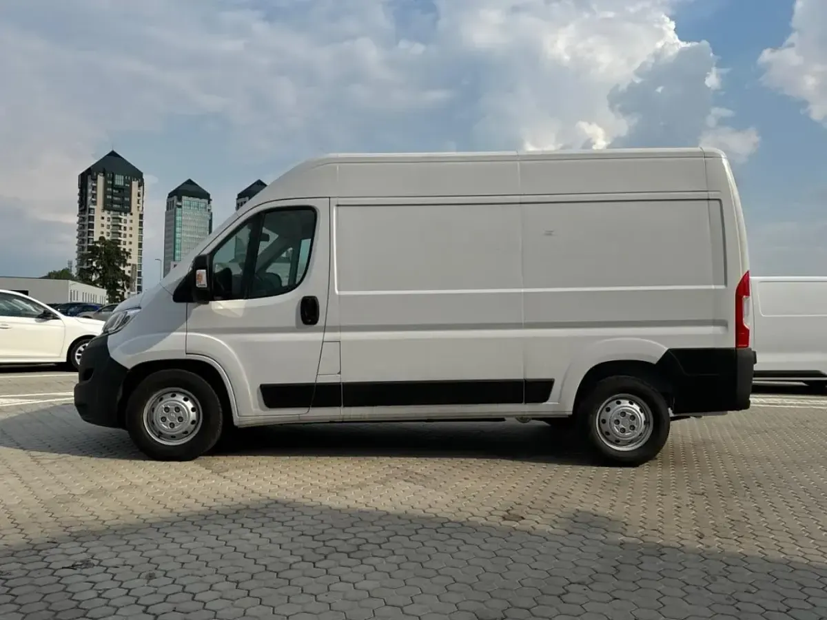 Usata Citroën Jumper 100 kW (136 CV) 2024 Bianco Monovolume