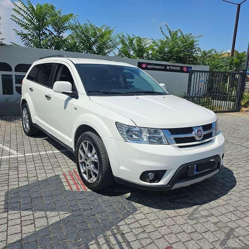 Usata Fiat Freemont Lounge 170 CV (125 kW) 2015 Bianco SUV