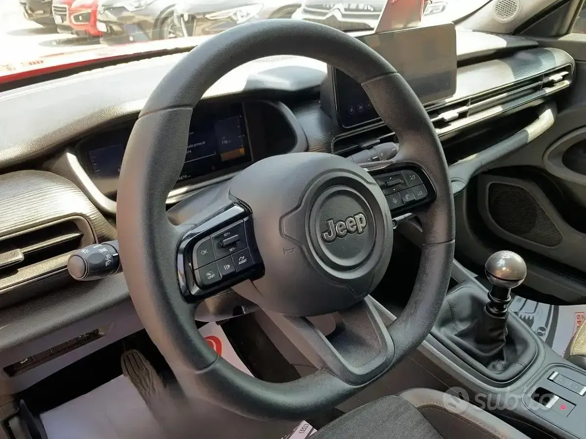 Usata Jeep Avenger Longitude 101 CV (74 kW) 2023 Rosso SUV