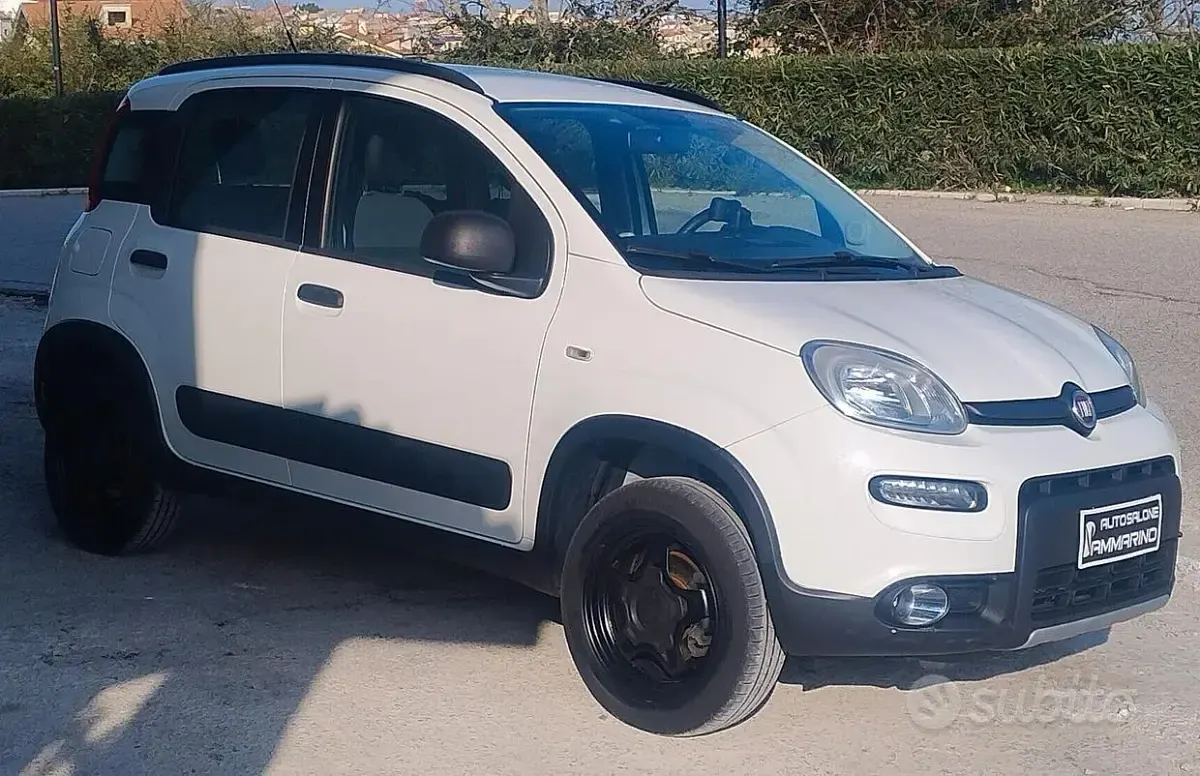 Usata Fiat Panda 4x4 Easy 95 CV (69 kW) 2018 Bianco Utilitaria