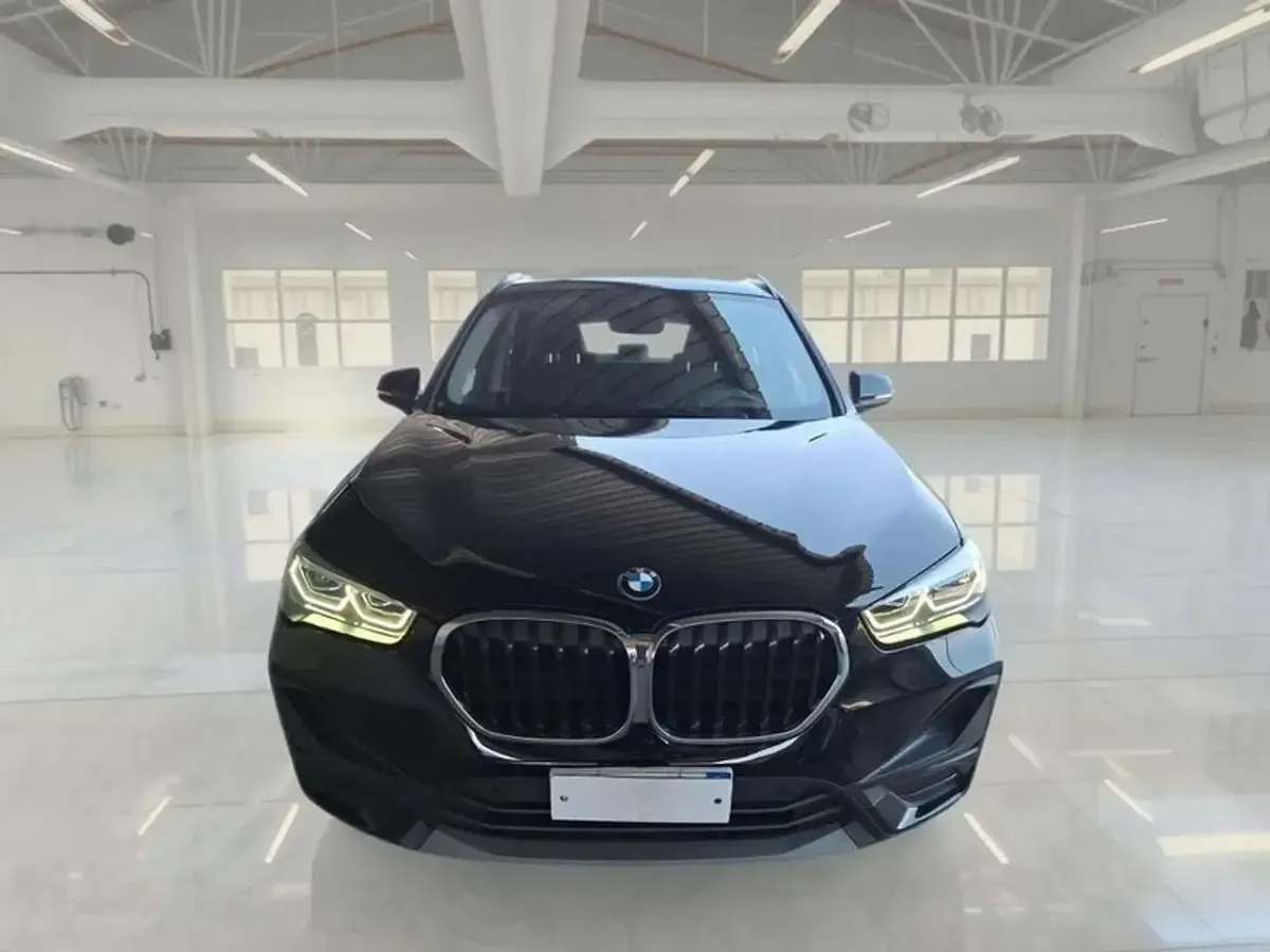 Usata BMW X1 Advantage 125 CV (91 kW) 2021 Nero SUV