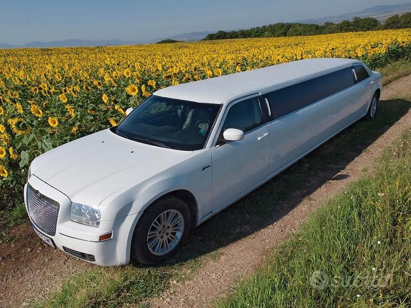 Usata Chrysler 300 249 CV (183 kW) 2010 Bianco Berlina