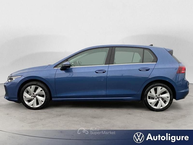 Gebraucht VW Golf VIII Style 150 PS (110 kW) 2025 Blau Limousine