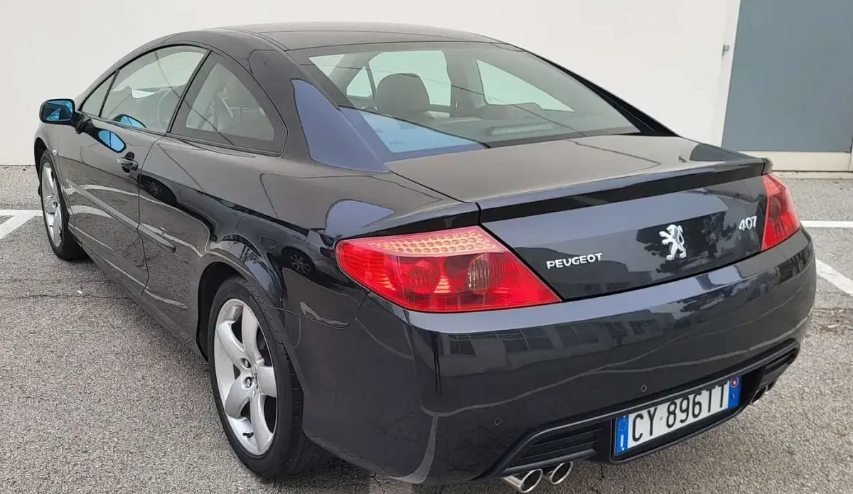 Usata Peugeot 407 Coupe 204 CV (150 kW) 2006 Nero Coupé