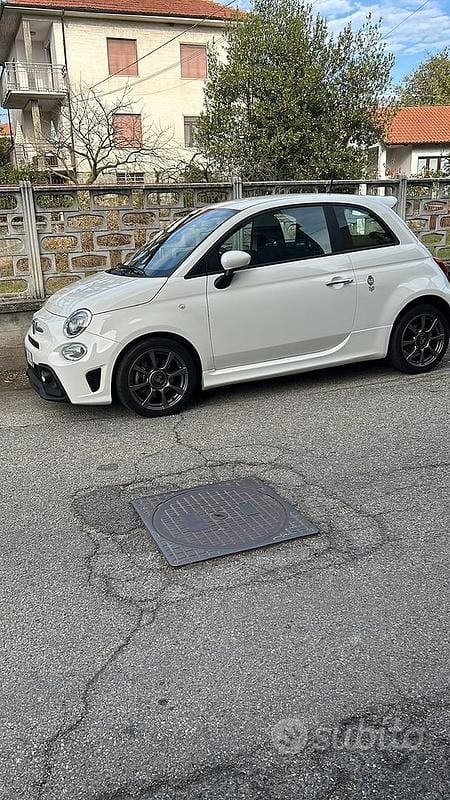 Bianco Usata 2019 Abarth 595 Due volumi | 16.500 € (Buon prezzo) - Immagine 1/4