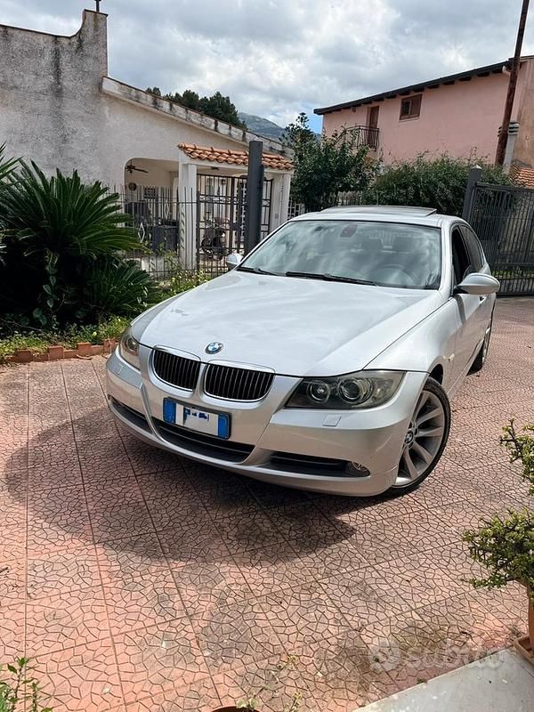 Usata BMW 330 Sport Line 231 CV (169 kW) 2006 Grigio Berlina