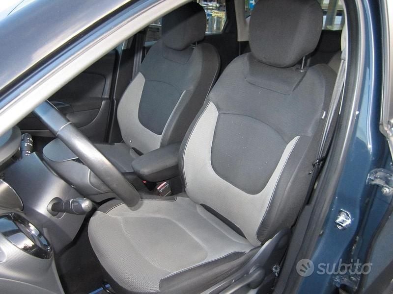 Usata Renault Captur 90 CV (66 kW) 2014 Blu SUV