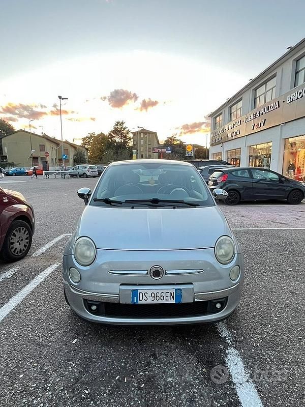 Grigio Usata 2009 Fiat 500 Tre volumi | 3700 € (Super prezzo) - Immagine 1/4