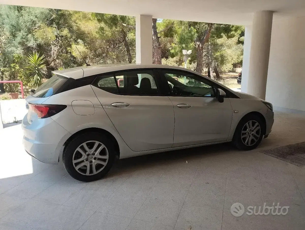 Usata Opel Astra 110 CV (80 kW) 2017 Berlina