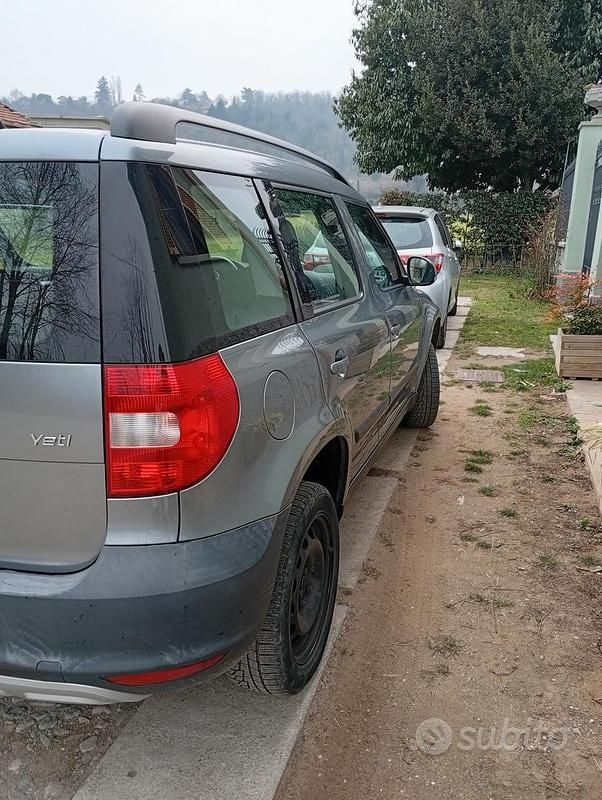 Occasion Skoda Yeti 110 PK (80 kW) 2010 Grijs SUV