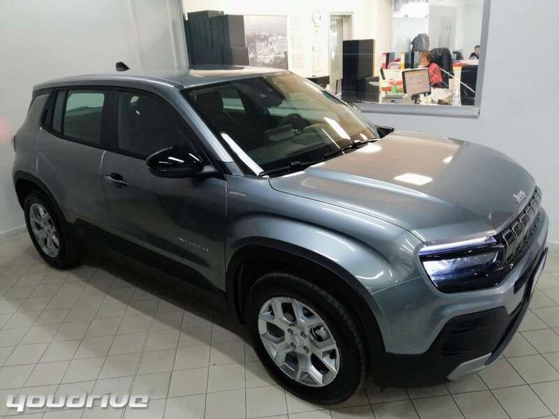 Nuova Jeep Avenger EV Longitude 61 kW (84 CV) 2025 Grigio SUV