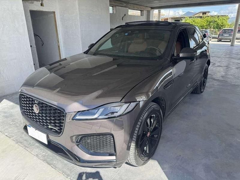 Usata Jaguar F-Pace R-Dynamic 204 CV (150 kW) 2021 Grigio SUV