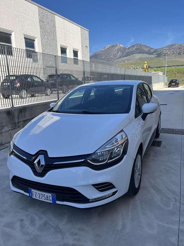 Usata Renault Clio IV Intens 75 CV (55 kW) 2019 Other Berlina