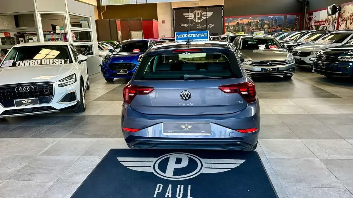 Usata VW Polo Life 90 CV (66 kW) 2022 Nero titanio Utilitaria