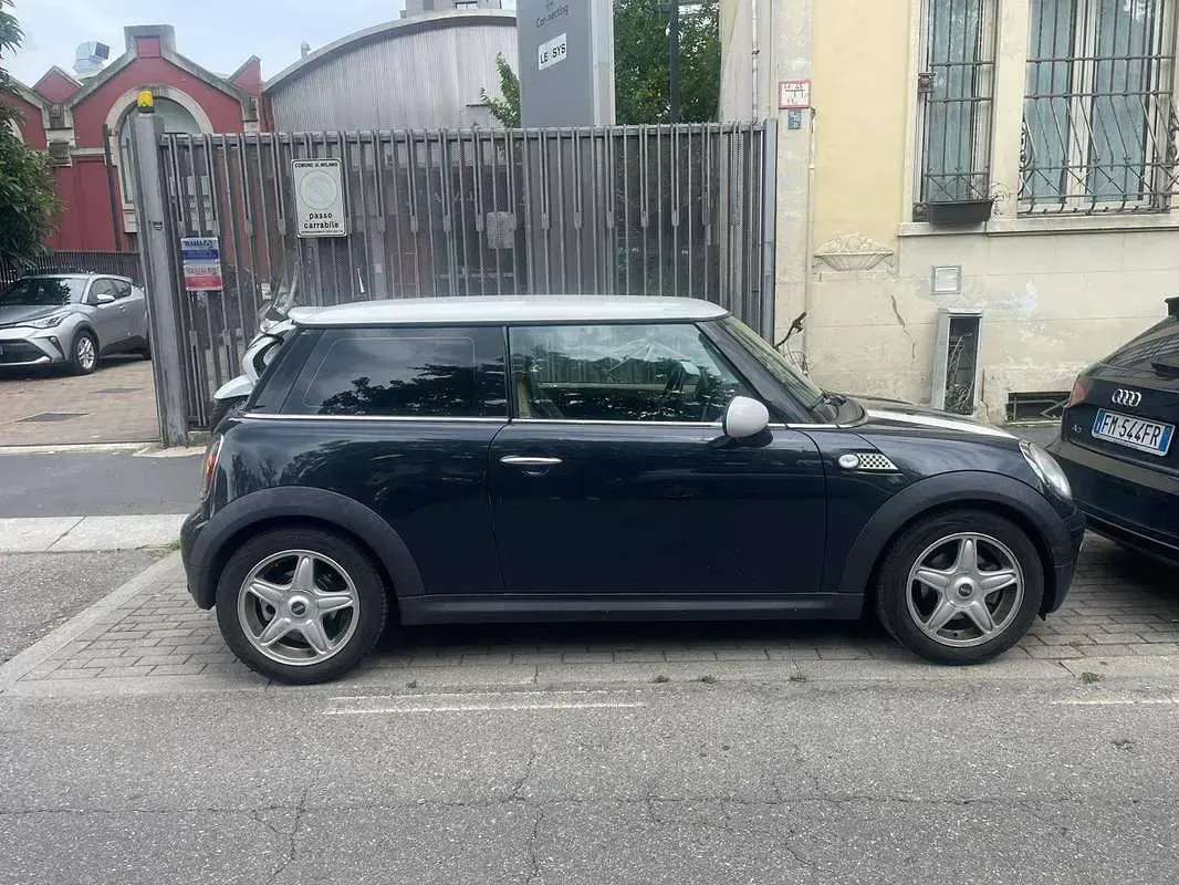 Usata Mini Cooper Pepper 120 CV (88 kW) 2007 Blu/azzurro Utilitaria