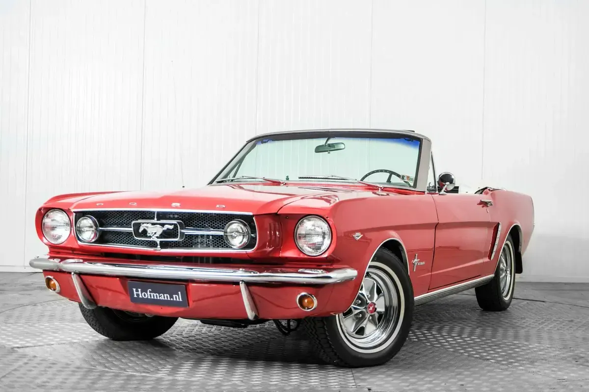 Usata Ford Mustang 203 CV (149 kW) 1966 Rosso Cabrio