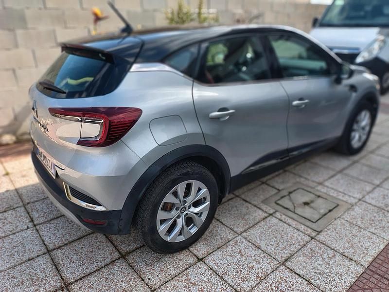 Usata Renault Captur 116 CV (85 kW) 2020 Grigio SUV