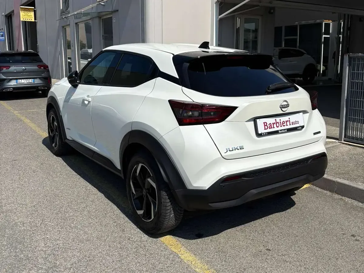Usata Nissan Juke N-Connecta 94 CV (69 kW) 2023 Pearl white SUV