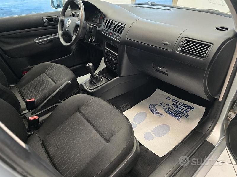 Usata VW Golf IV 75 CV (55 kW) 2001 Grigio Berlina