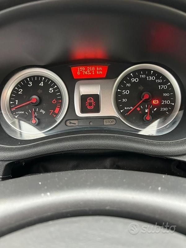 Brugt Renault Clio II 75 HK (55 kW) 2010 Grå Hatchback