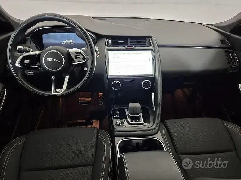 Usata Jaguar E-Pace R-Dynamic 204 CV (150 kW) 2021 Nero SUV