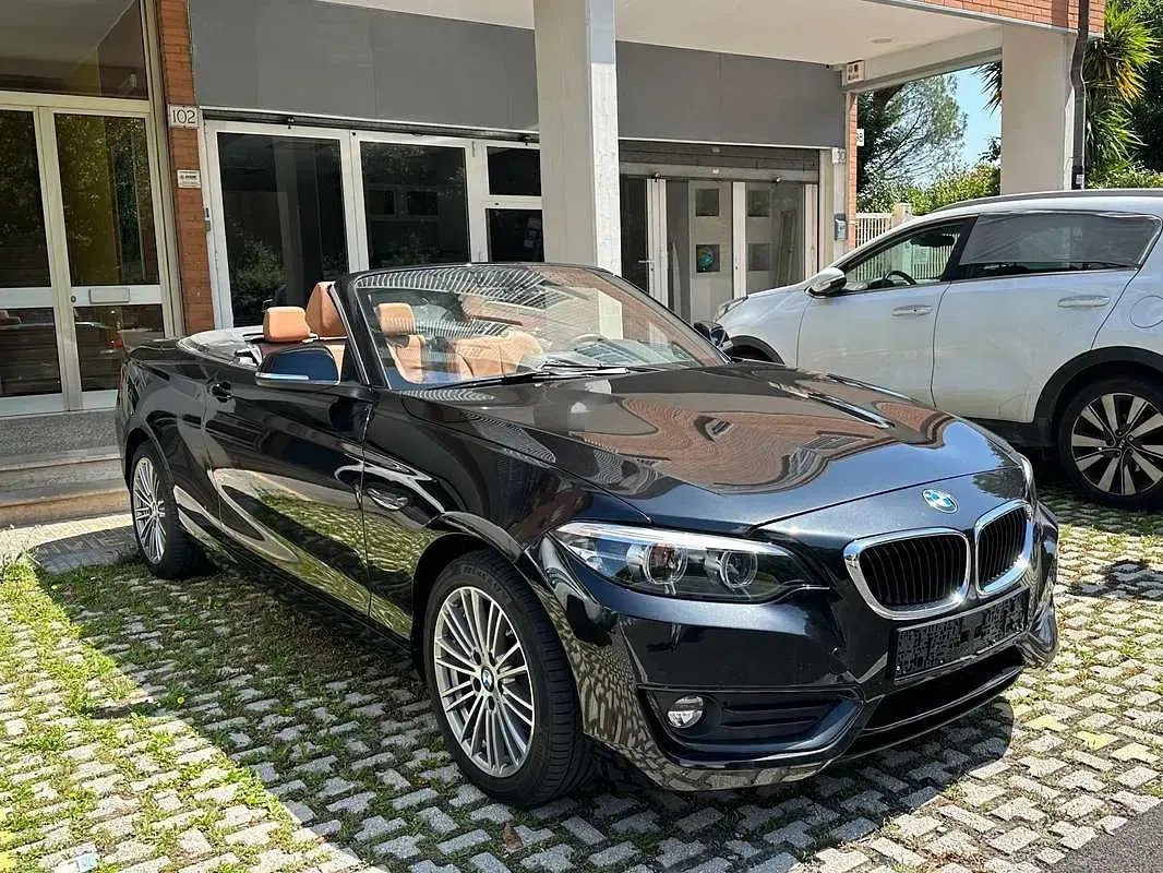 Usata BMW 220 Luxury Line 184 CV (135 kW) 2019 Nero Cabrio