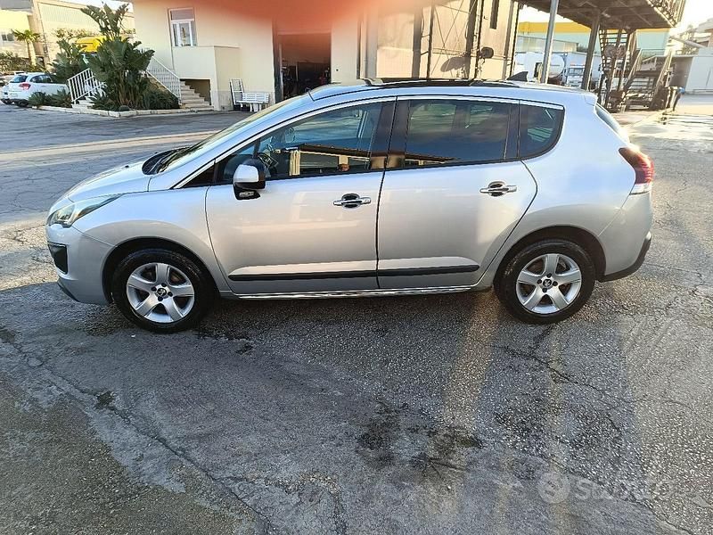 Usata Peugeot 3008 120 CV (88 kW) 2016 Grigio Station wagon