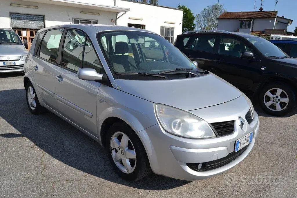 Usata Renault Scenic E-Tech 105 CV (77 kW) 2007 Grigio Monovolume