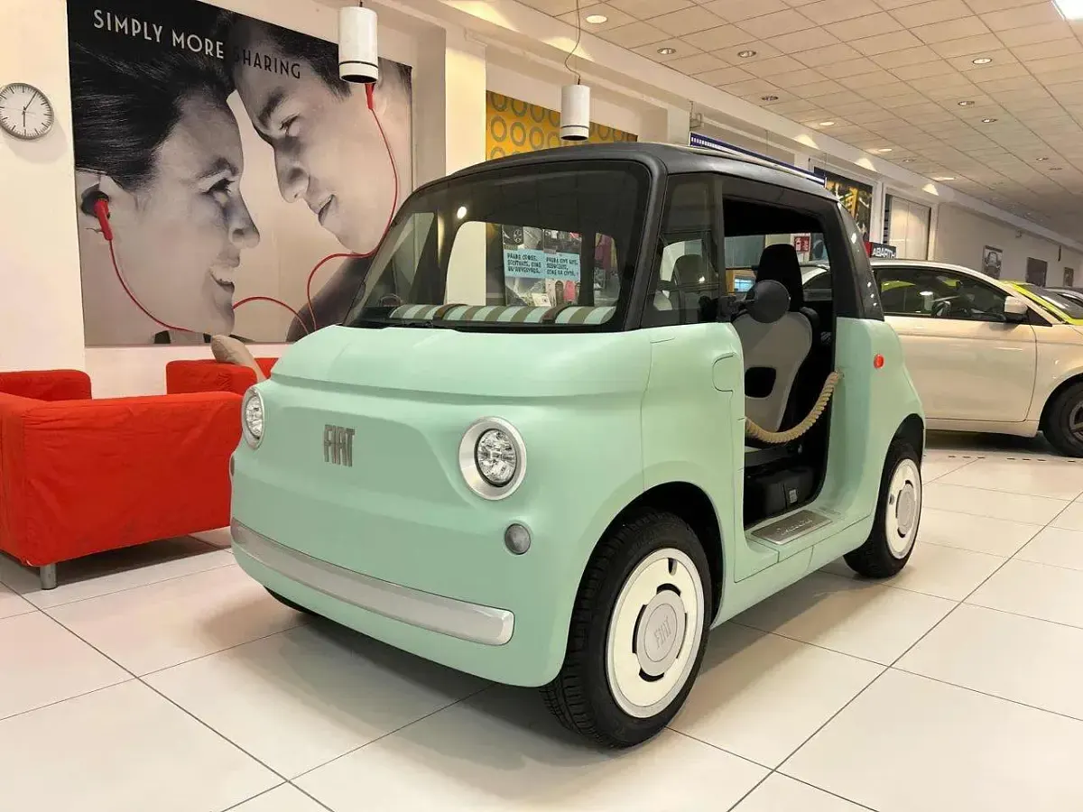 Novo Fiat Topolino Dolcevita 5 kW (8 HP) 2026 Verde Citadino