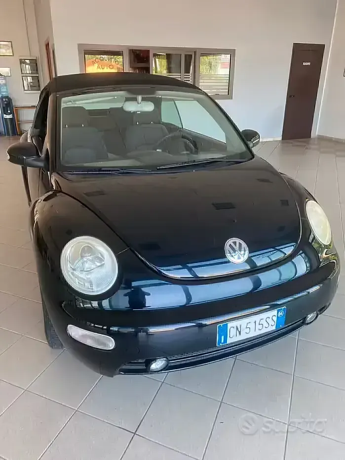 Usata VW New Beetle 116 CV (85 kW) 2004 Nero Utilitaria