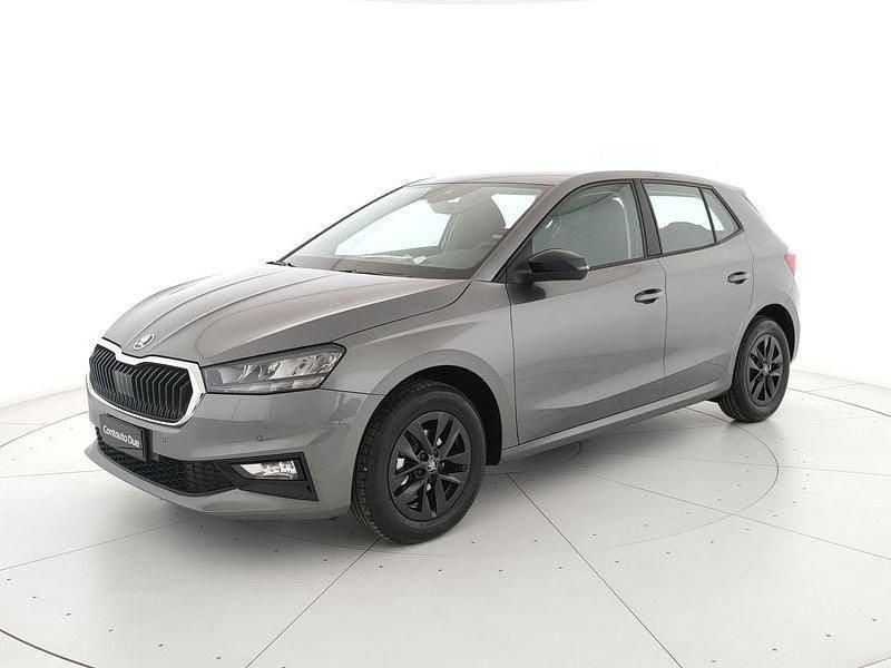 Graphite grey Nuova 2025 Skoda Fabia Due volumi | 19.900 € (Cara) - Immagine 1/4