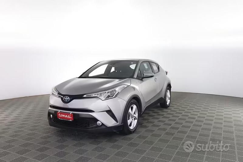 Usata Toyota C-HR Active 122 CV (89 kW) 2019 Grigio SUV
