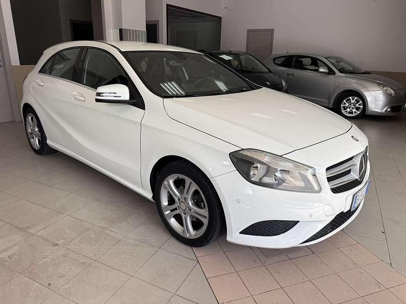 Usata Mercedes A180 109 CV (80 kW) 2014 Other Monovolume