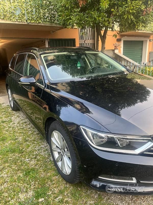 Usata VW Passat Highline 150 CV (110 kW) 2015 Nero Station wagon
