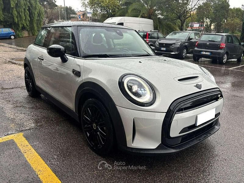 Usata Mini Cooper SE 75 kW (102 CV) 2022 Grigio Utilitaria
