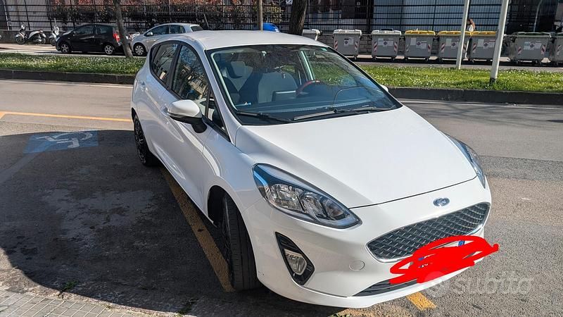 Usata Ford Fiesta 75 CV (55 kW) 2021 Bianco Utilitaria