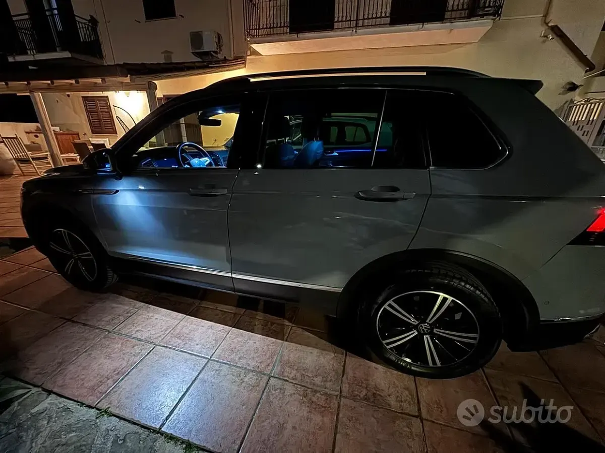 Usata VW Tiguan 150 CV (110 kW) 2021 Grigio SUV