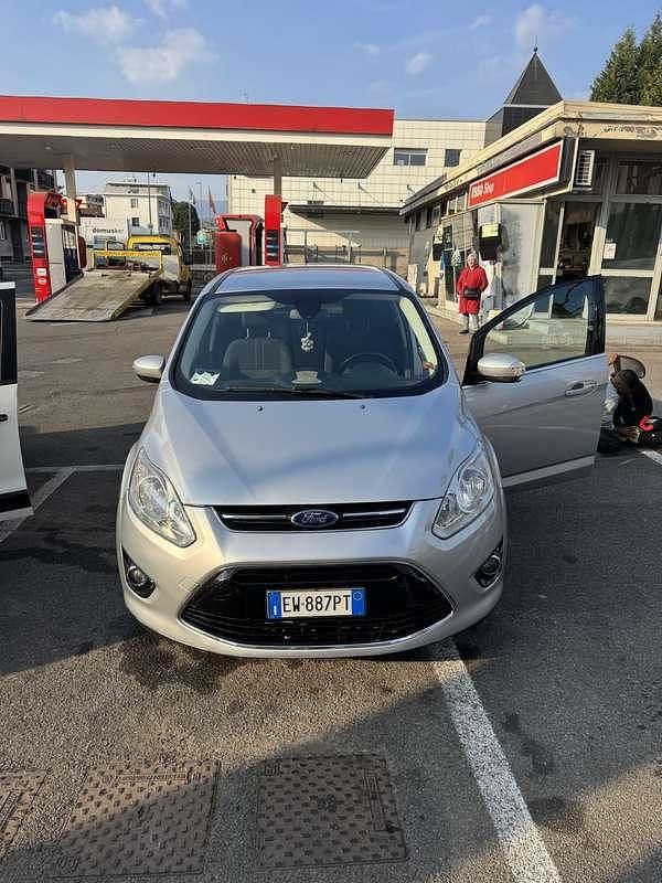 Usata Ford Grand C-Max 140 CV (102 kW) 2014 Monovolume