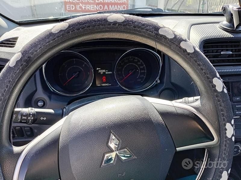 Usata Mitsubishi ASX 115 CV (84 kW) 2017 Grigio SUV