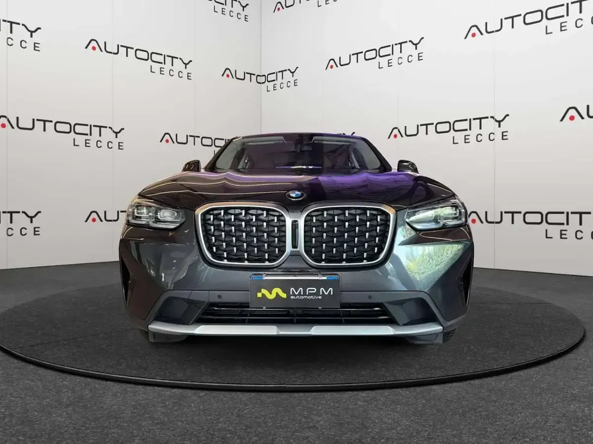 Usata BMW X4 184 CV (135 kW) 2023 Grigio SUV
