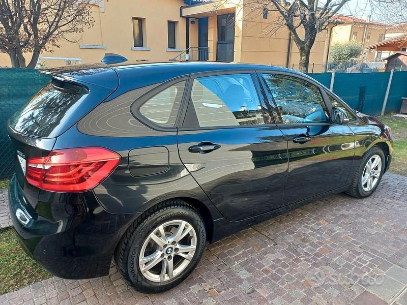 Usata BMW 216 Active Tourer Advantage 116 CV (85 kW) 2016 Nero Monovolume