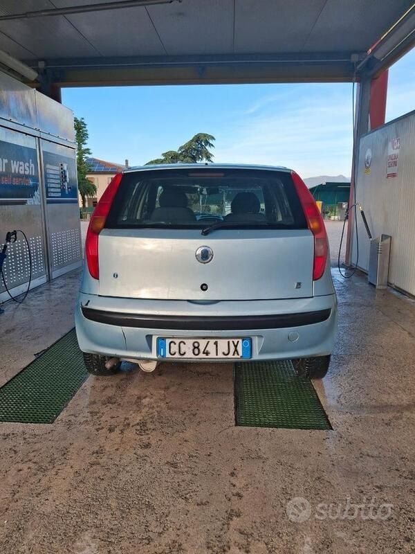 Blu Usata 2002 Fiat Punto Due volumi | 400 € (Super prezzo) - Immagine 1/4