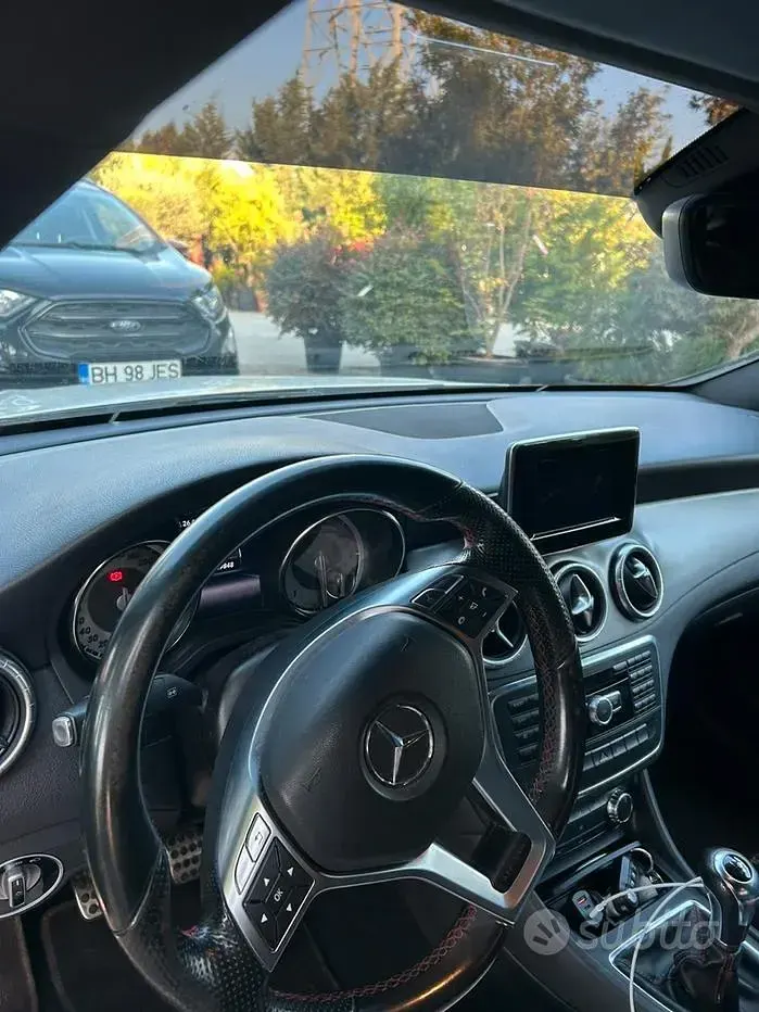 Käytetty Mercedes CLA180 136 HP (100 kW) 2014 Valkoinen Sedan