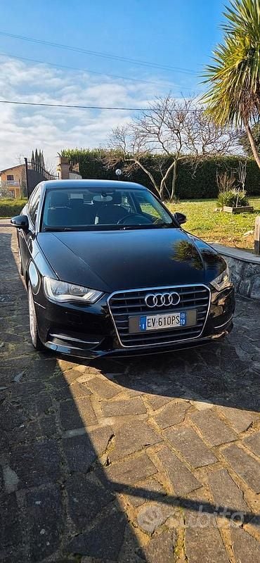 Nero Usata 2014 Audi A3 Tre volumi | 7500 € (Super prezzo) - Immagine 1/4